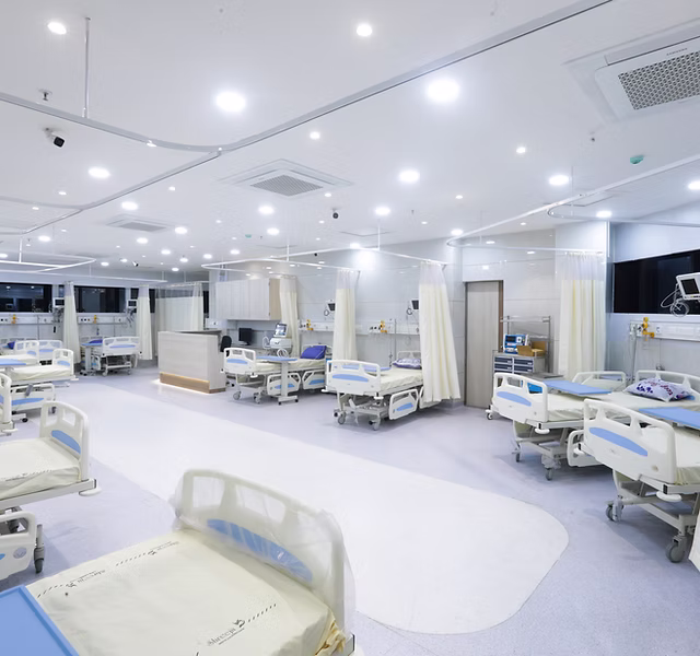 Shreeji Hospital, Kandivali East - ICCU & Critical Care